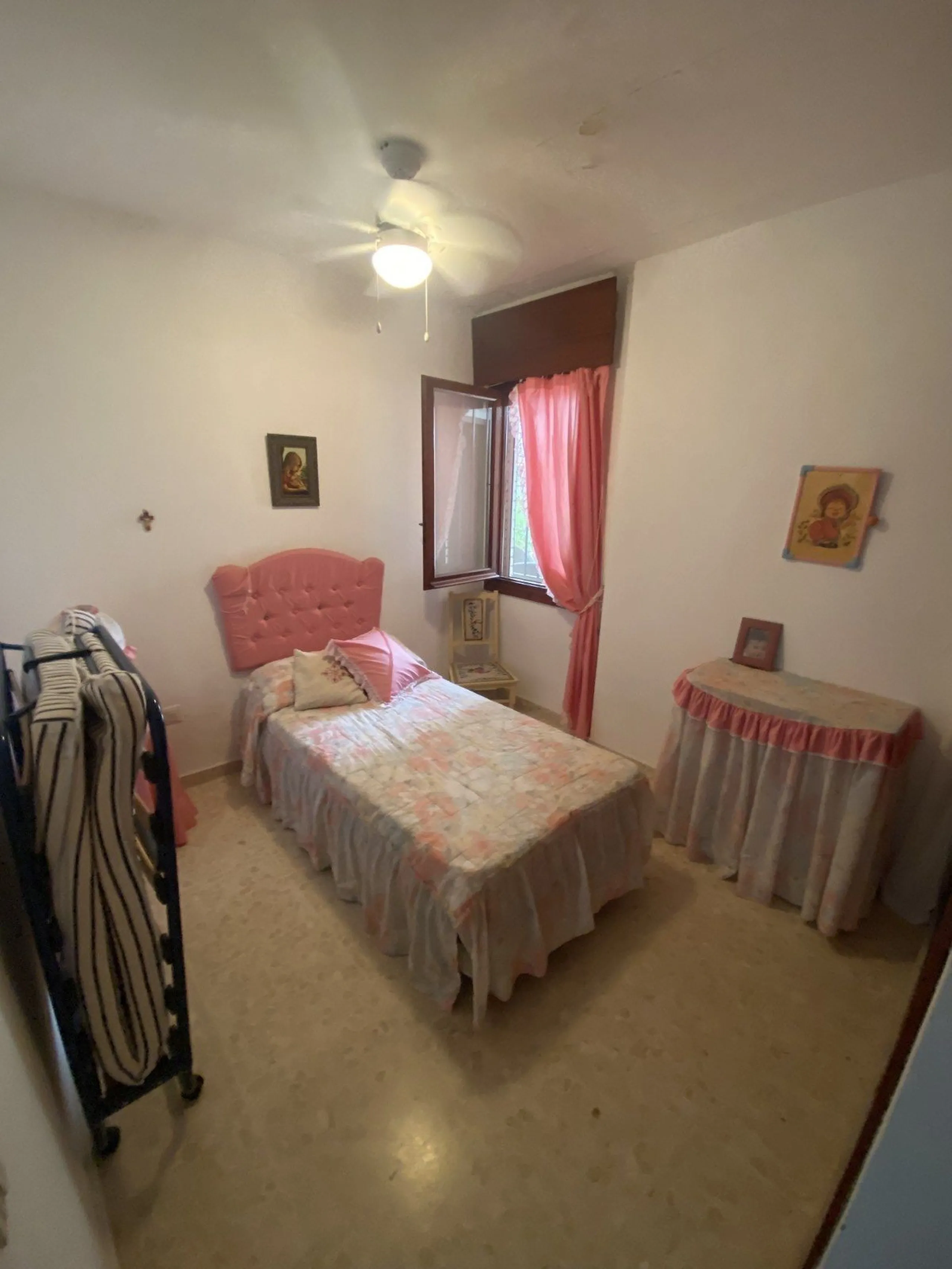 DETACHED VILLA TO REFORM IN THE BEAUTIFUL - LA CAPELLANIA, BENALMADENA! Has LPO!
