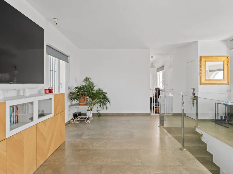 Torreblanca Detached Villa: The Stage for Your Next Chapter