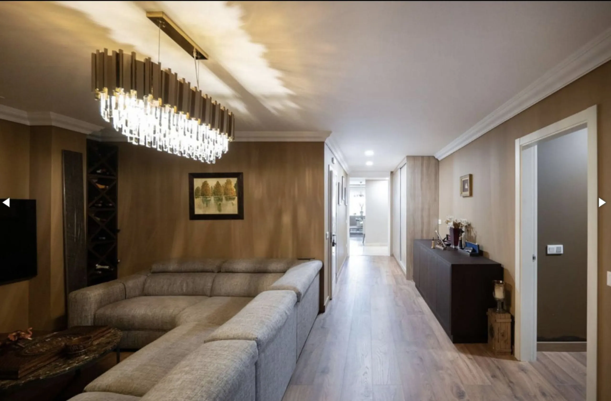 Unique property that must be seen to appreciate the wow factor within the much sought after urbanisation of Capanes del Golf.