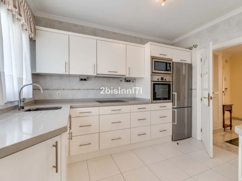 Three-bedroom duplex penthouse for sale in White Pearl Beach II, Elviria