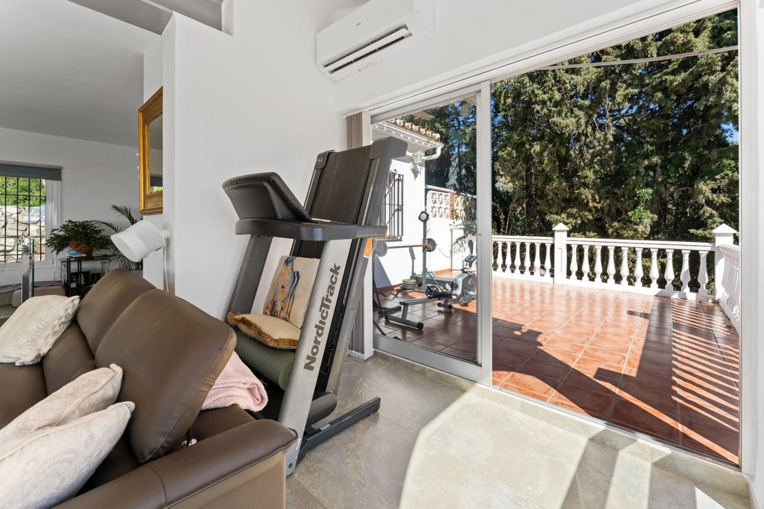 Torreblanca Detached Villa: The Stage for Your Next Chapter