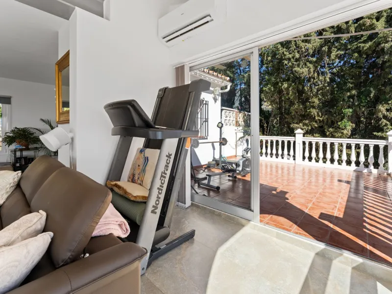Torreblanca Detached Villa: The Stage for Your Next Chapter