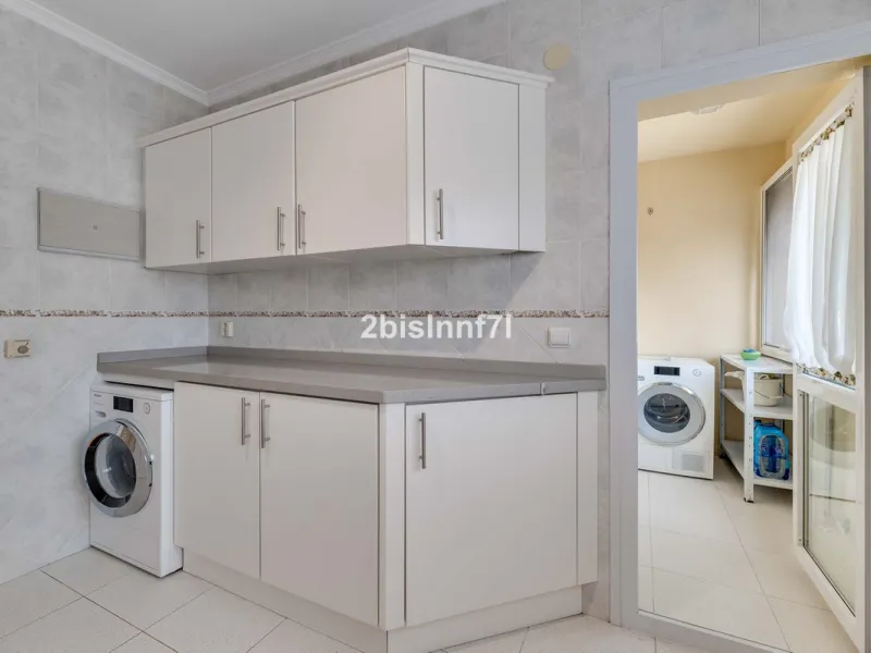 Three-bedroom duplex penthouse for sale in White Pearl Beach II, Elviria