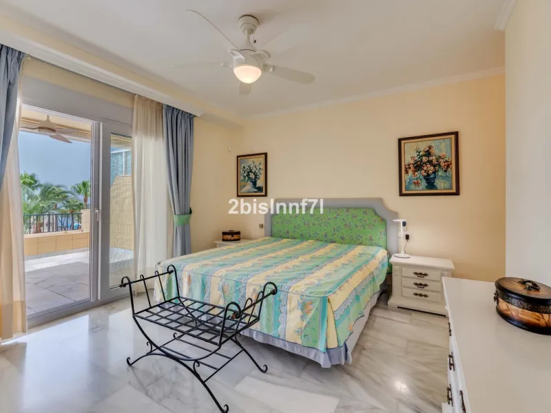 Three-bedroom duplex penthouse for sale in White Pearl Beach II, Elviria