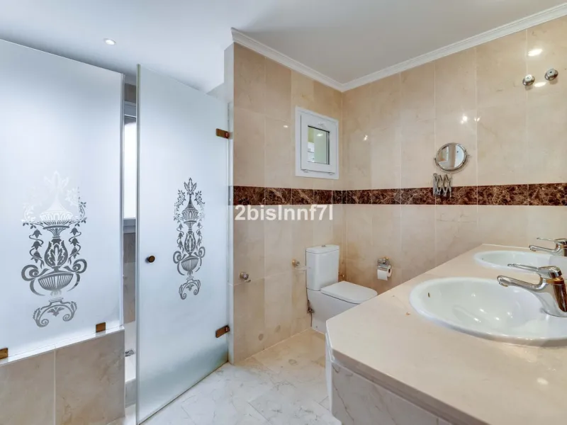 Three-bedroom duplex penthouse for sale in White Pearl Beach II, Elviria