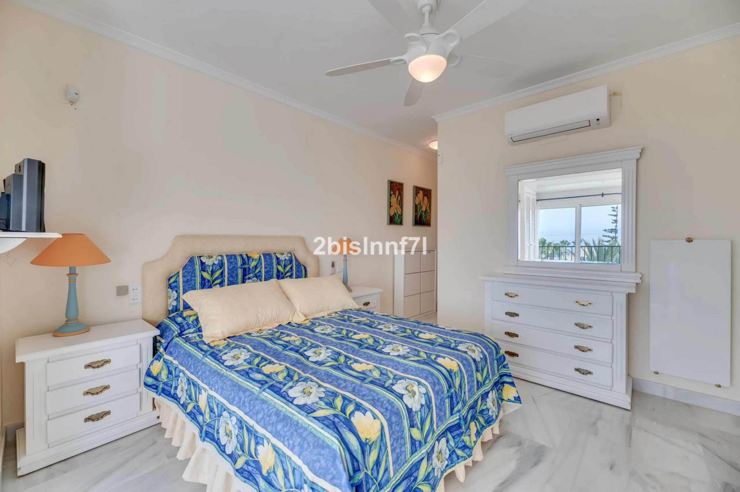 Three-bedroom duplex penthouse for sale in White Pearl Beach II, Elviria