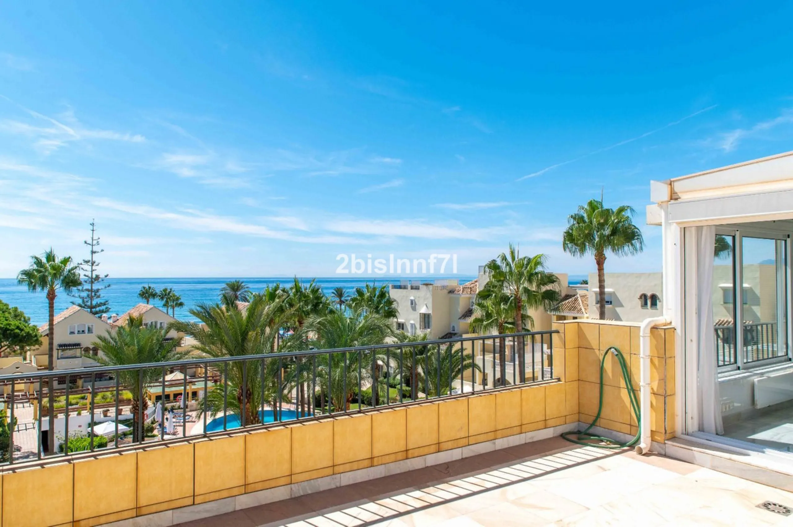 Three-bedroom duplex penthouse for sale in White Pearl Beach II, Elviria