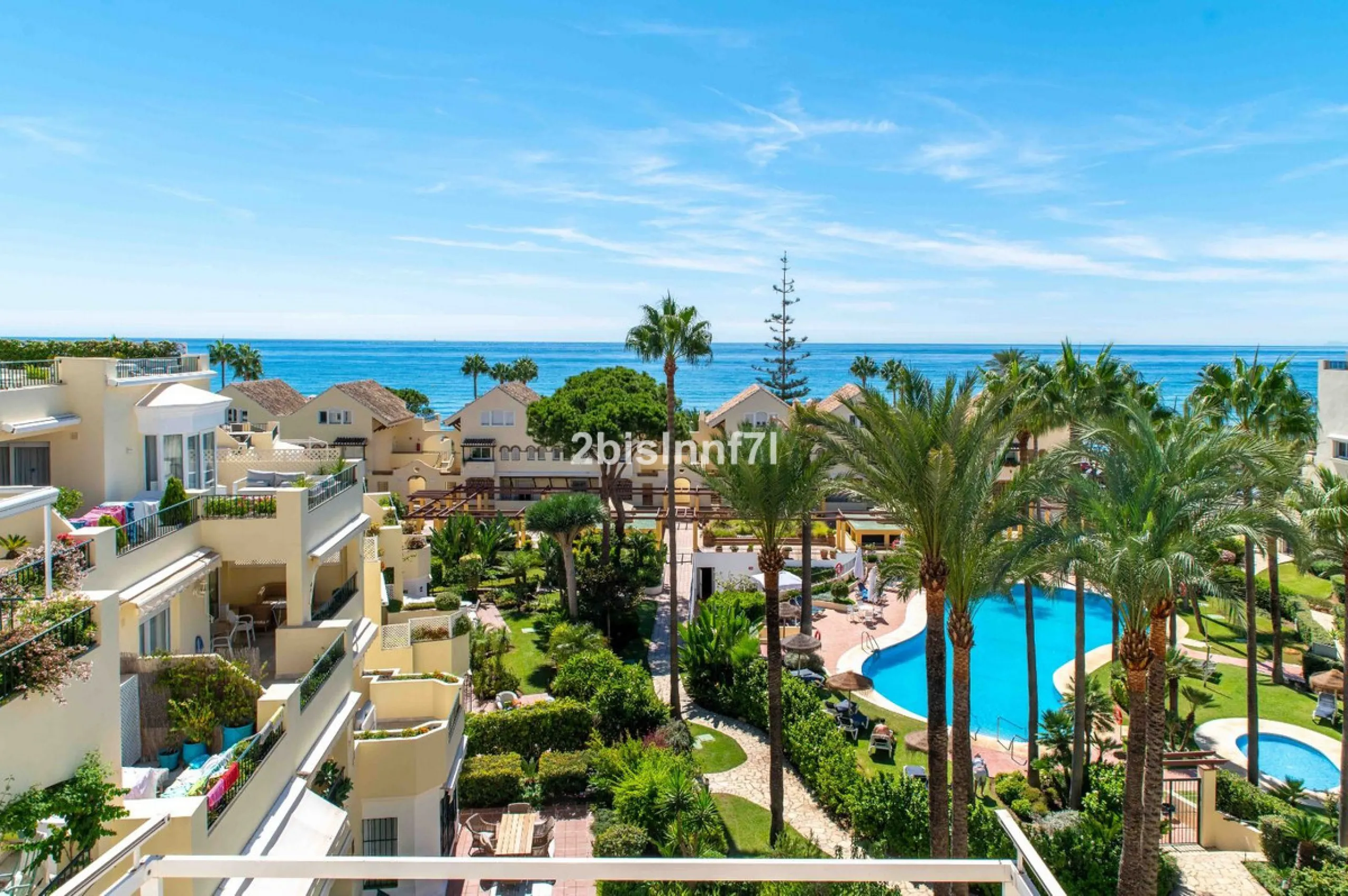 Three-bedroom duplex penthouse for sale in White Pearl Beach II, Elviria