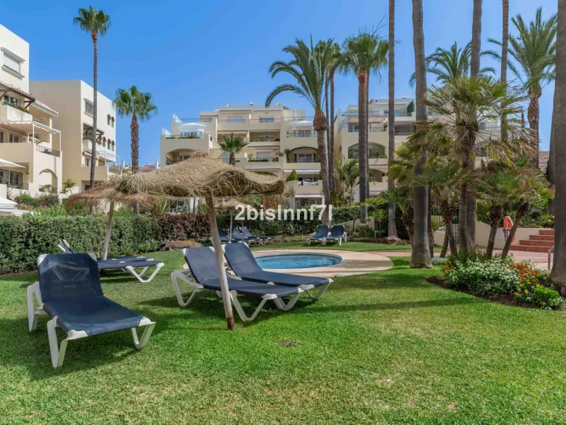 Three-bedroom duplex penthouse for sale in White Pearl Beach II, Elviria