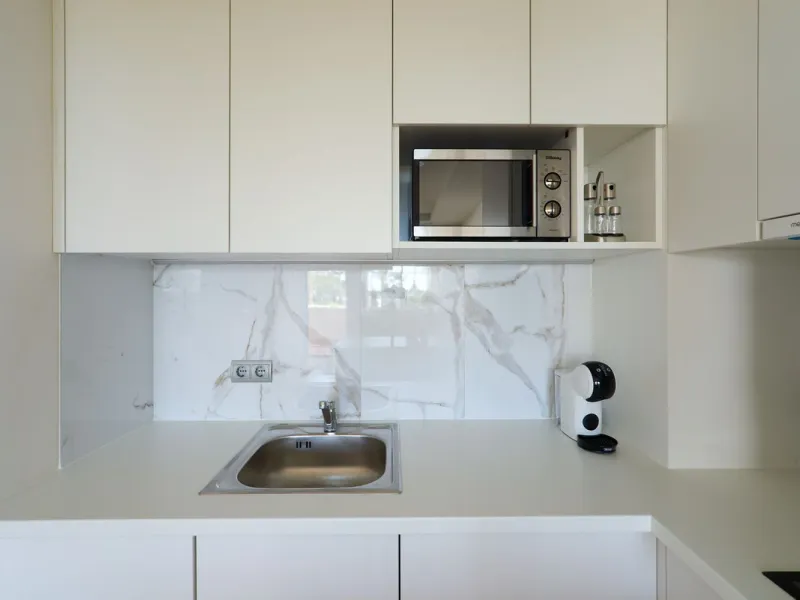 We present to your attention a unique opportunity to acquire a fully renovated and elegant one-bedroom apartment in the prestigious Guadalpin Hotel on the famous Golden Mile in Marbella.