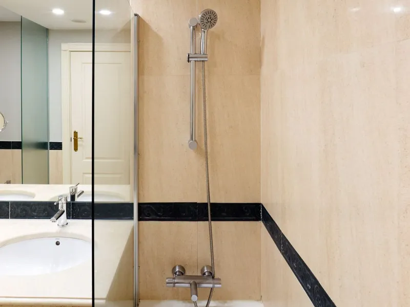 We present to your attention a unique opportunity to acquire a fully renovated and elegant one-bedroom apartment in the prestigious Guadalpin Hotel on the famous Golden Mile in Marbella.