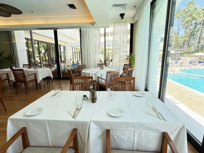 We present to your attention a unique opportunity to acquire a fully renovated and elegant one-bedroom apartment in the prestigious Guadalpin Hotel on the famous Golden Mile in Marbella.
