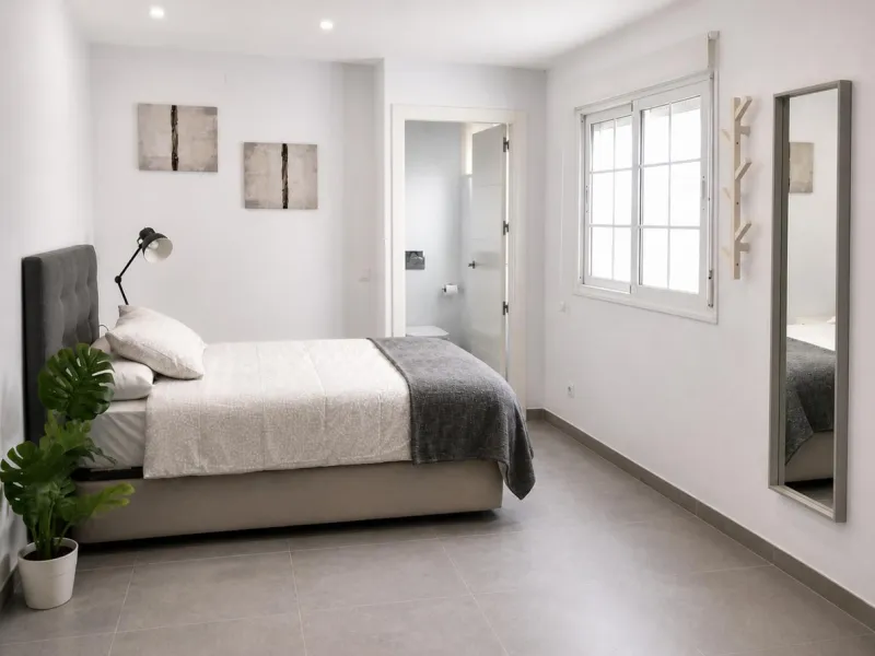 Investment Opportunity – Apartment Divided into 4 Independent Studios with Tourist Licence