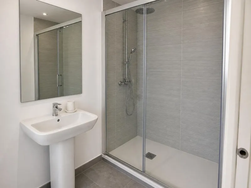 Investment Opportunity – Apartment Divided into 4 Independent Studios with Tourist Licence