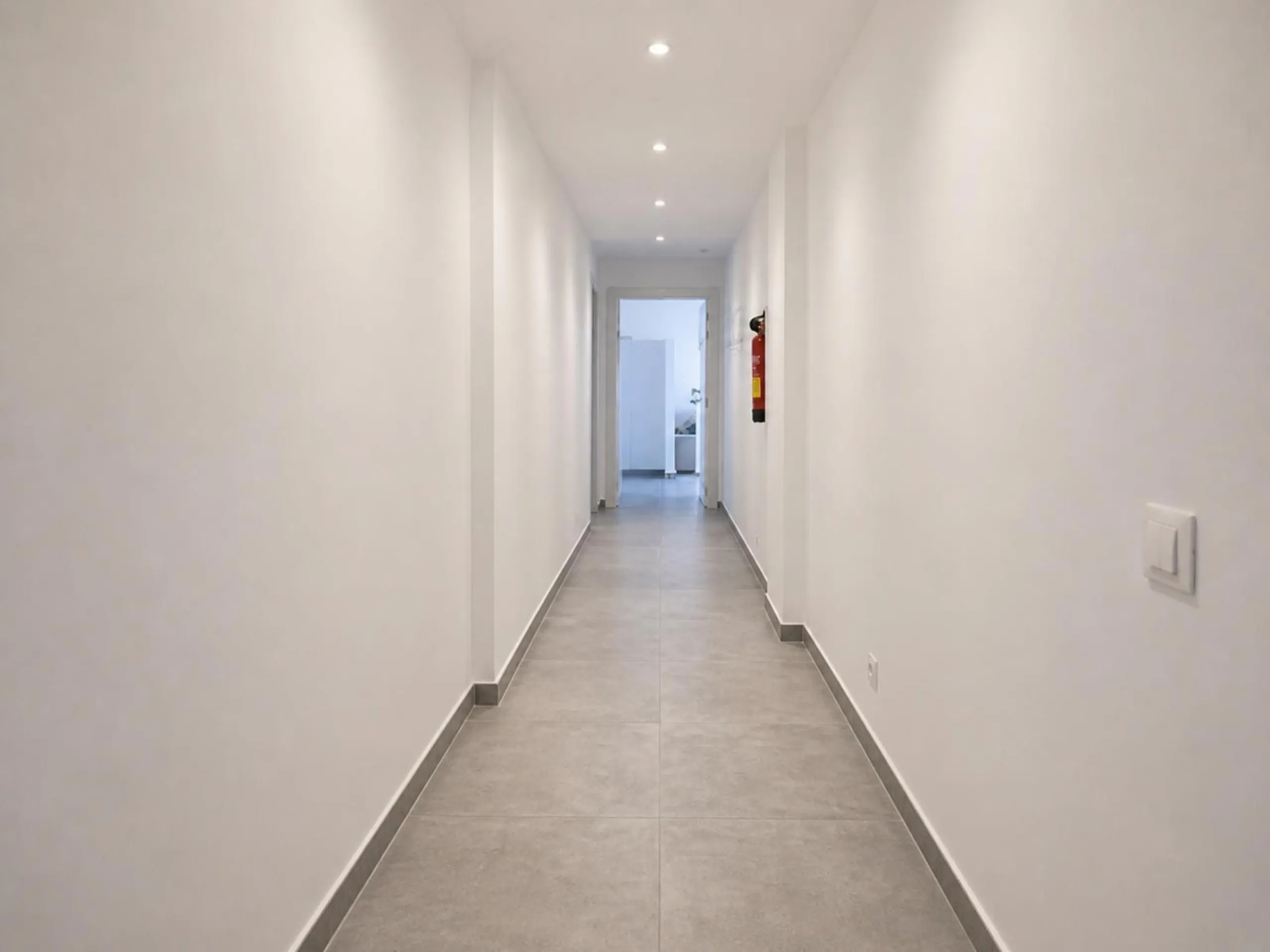 Investment Opportunity – Apartment Divided into 4 Independent Studios with Tourist Licence