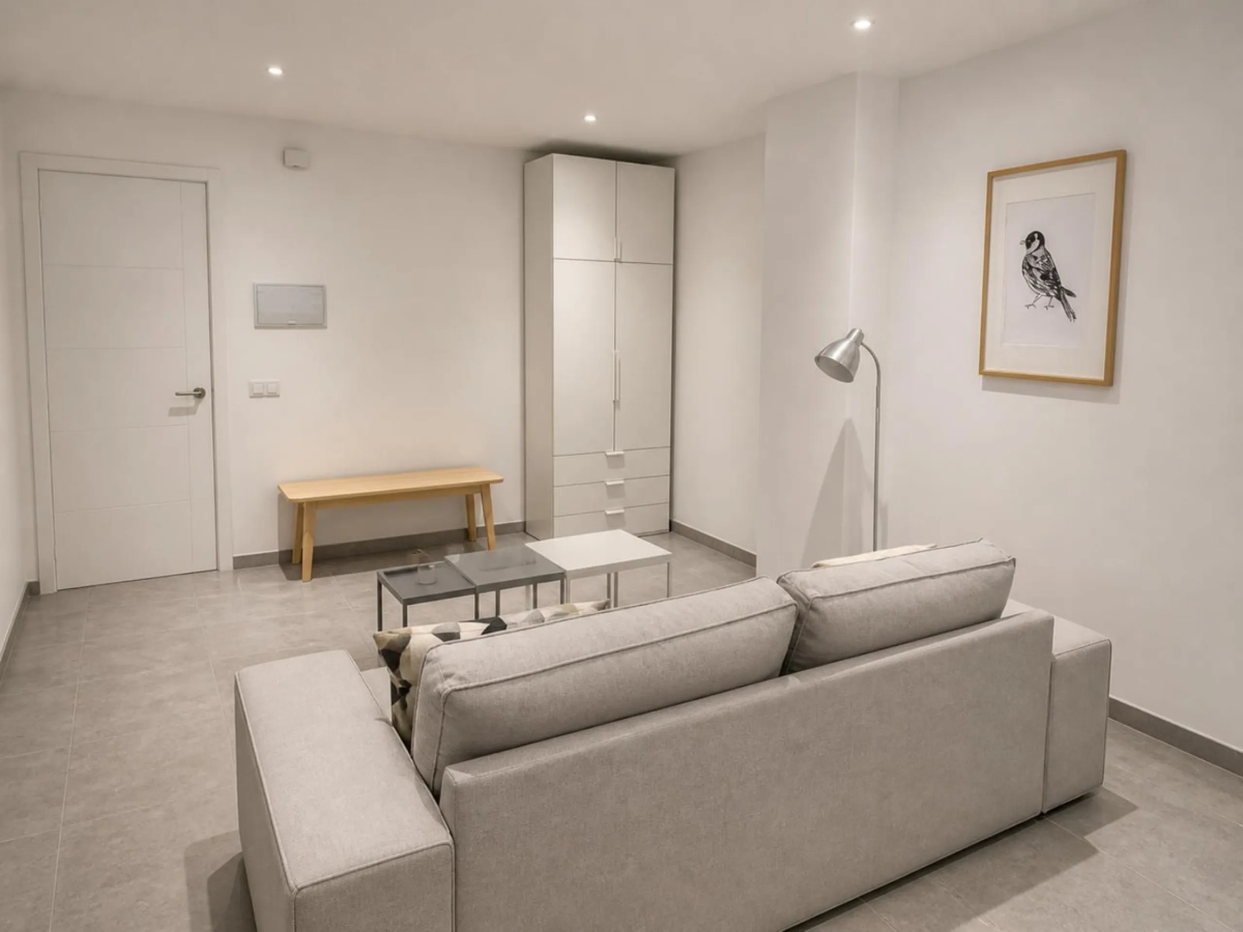 Investment Opportunity – Apartment Divided into 4 Independent Studios with Tourist Licence