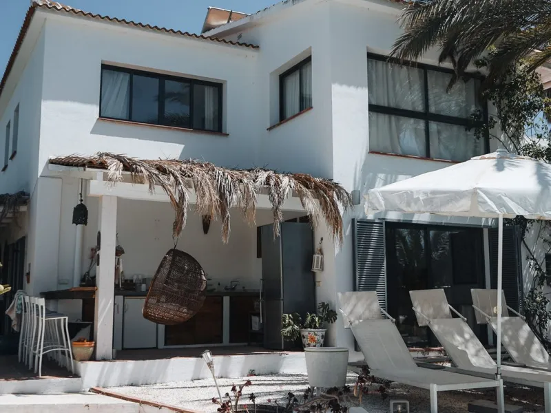 Prime Business Opportunity: Successful B&B with opportunities for business expansion