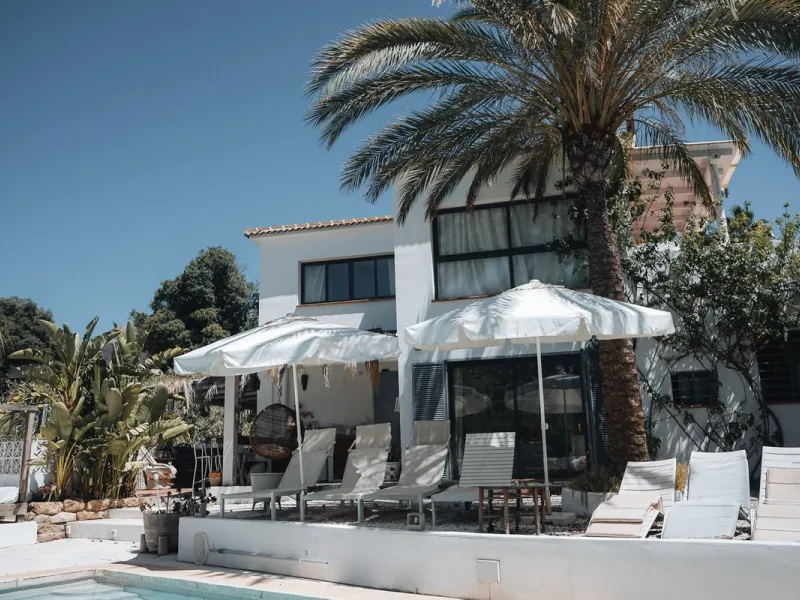 Prime Business Opportunity: Successful B&B with opportunities for business expansion