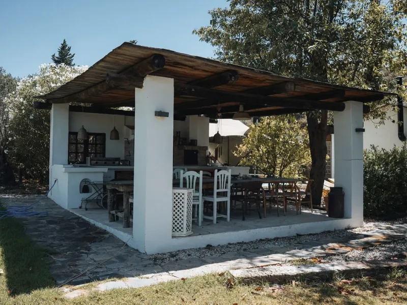 Prime Business Opportunity: Successful B&B with opportunities for business expansion