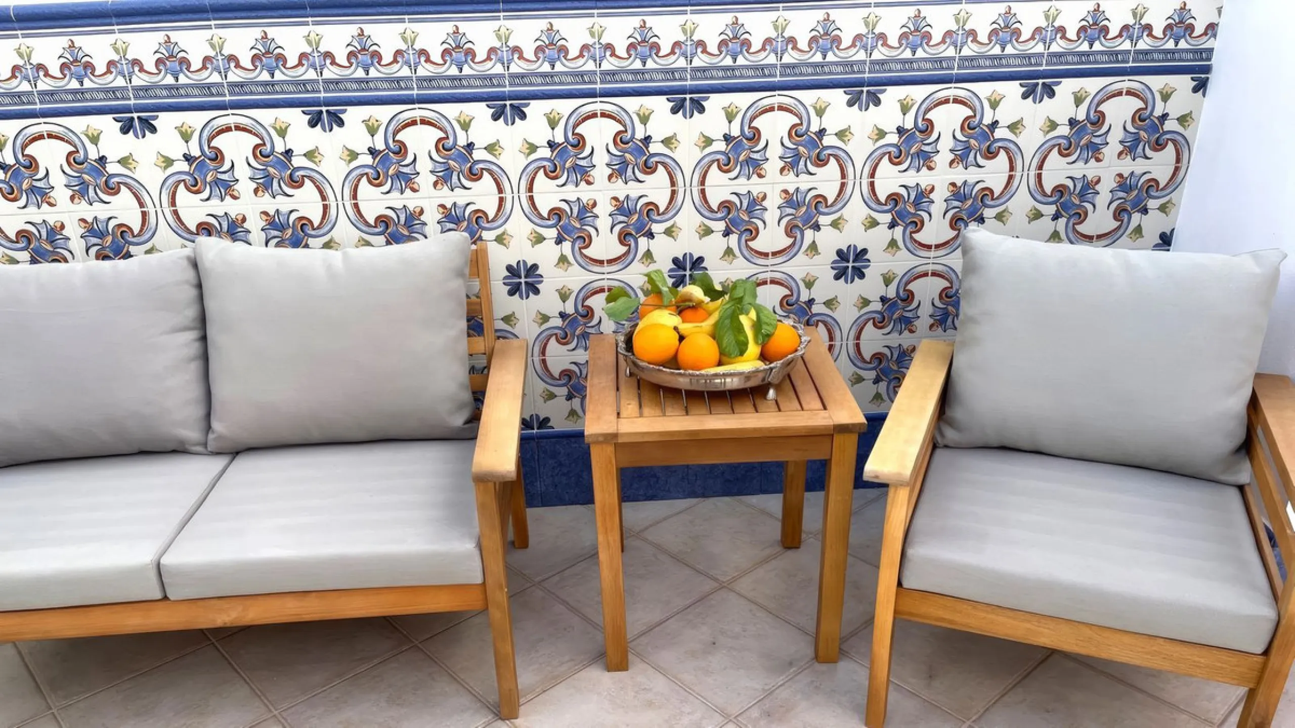House - Townhouse в продаже в Alhaurín el Grande, Málaga. В доме 5 спален и 3 ванных комнат. Площадь дома 296 м²