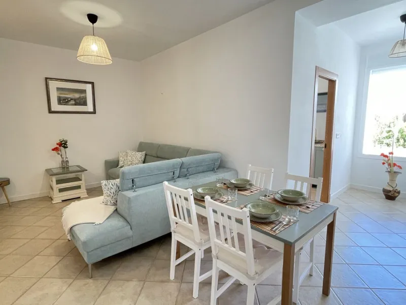 House - Townhouse в продаже в Alhaurín el Grande, Málaga. В доме 5 спален и 3 ванных комнат. Площадь дома 296 м²