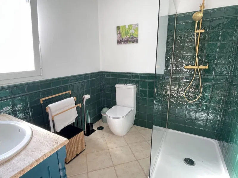House - Townhouse в продаже в Alhaurín el Grande, Málaga. В доме 5 спален и 3 ванных комнат. Площадь дома 296 м²