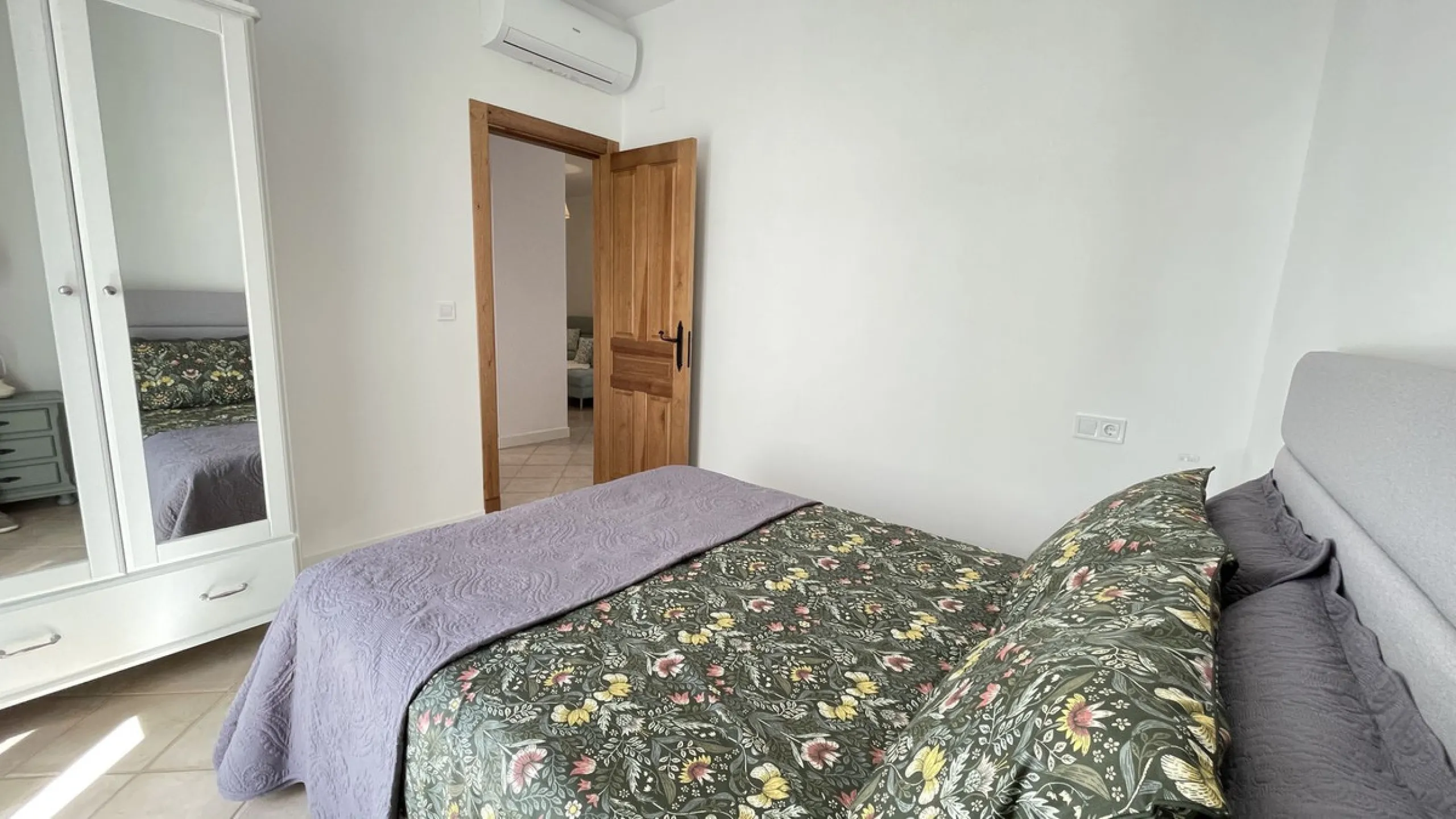 House - Townhouse в продаже в Alhaurín el Grande, Málaga. В доме 5 спален и 3 ванных комнат. Площадь дома 296 м²