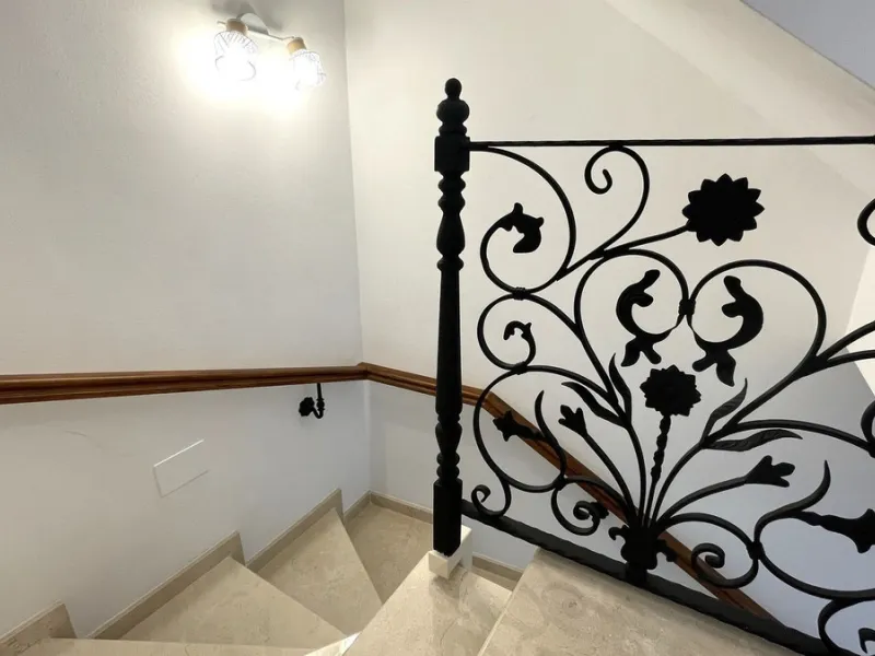 House - Townhouse в продаже в Alhaurín el Grande, Málaga. В доме 5 спален и 3 ванных комнат. Площадь дома 296 м²