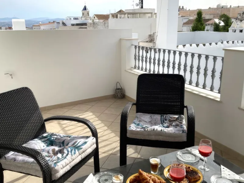 House - Townhouse в продаже в Alhaurín el Grande, Málaga. В доме 5 спален и 3 ванных комнат. Площадь дома 296 м²