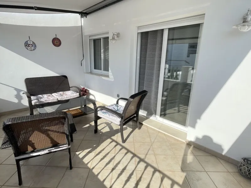 House - Townhouse в продаже в Alhaurín el Grande, Málaga. В доме 5 спален и 3 ванных комнат. Площадь дома 296 м²