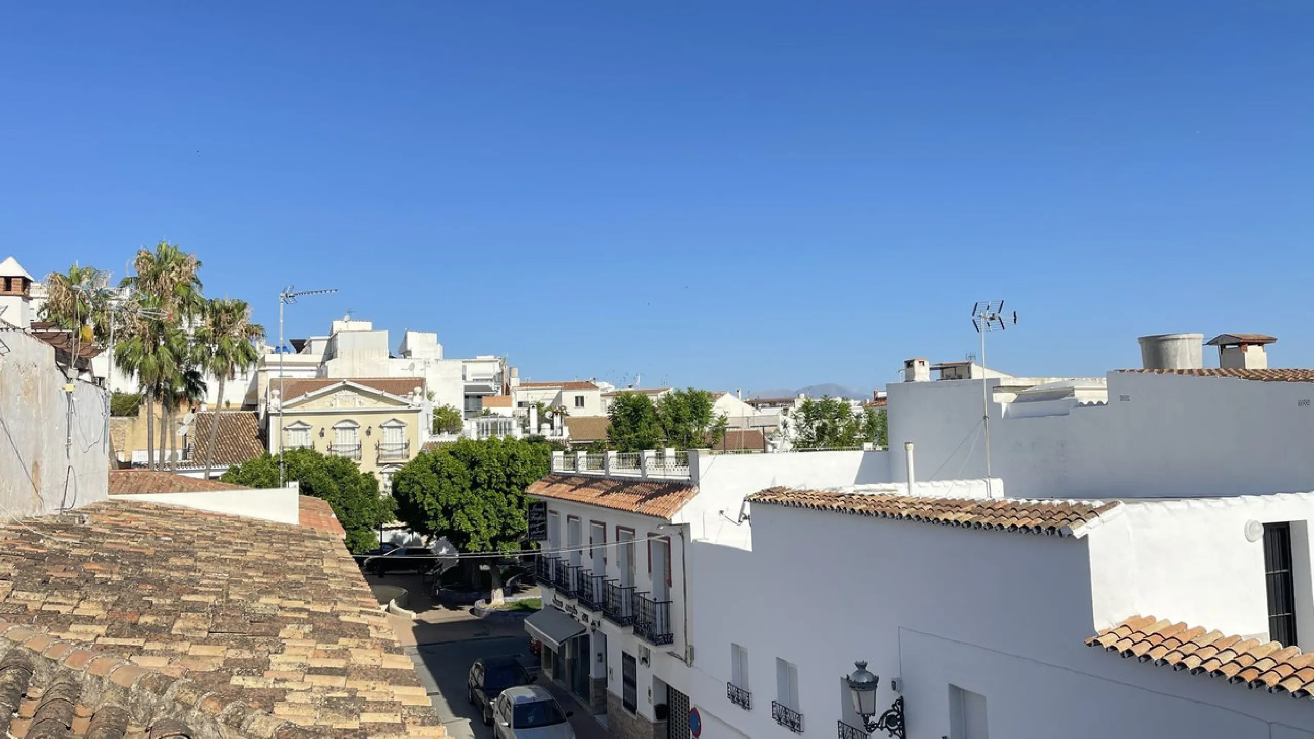 House - Townhouse в продаже в Alhaurín el Grande, Málaga. В доме 5 спален и 3 ванных комнат. Площадь дома 296 м²