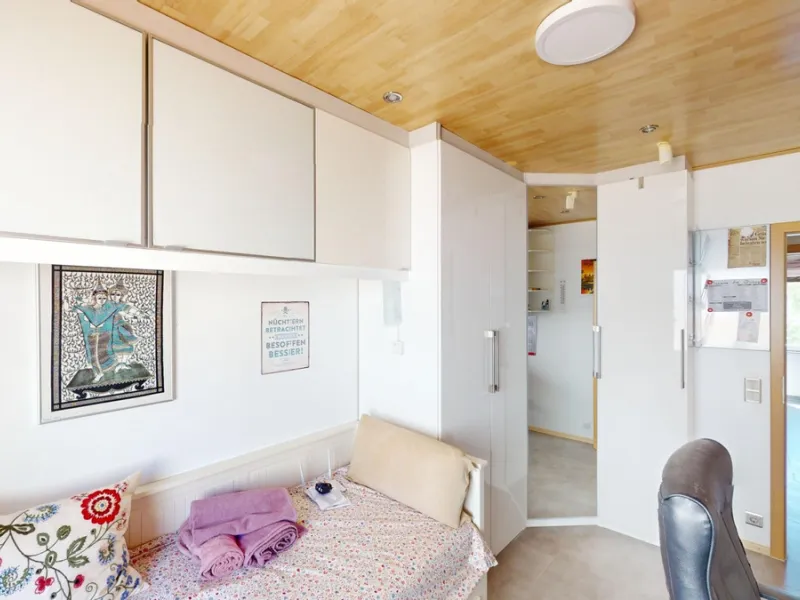 Stunning Villa Below Frigiliana for Sale. This impressive villa, nestled below Frigiliana, offers two separate living units across two floors, each with its own driveway and privacy. The upper unit spans 150 m2 and features a spacious open-plan living and