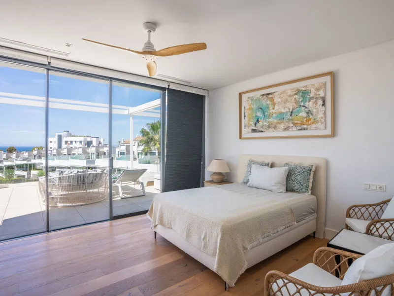 This exceptional luxury villa is situated in the prestigious area of Cabopino, Marbella East, offering a prime front line golf location with captivating views of both the sea and lush fairways. Designed to the highest standards, the property spans a gener