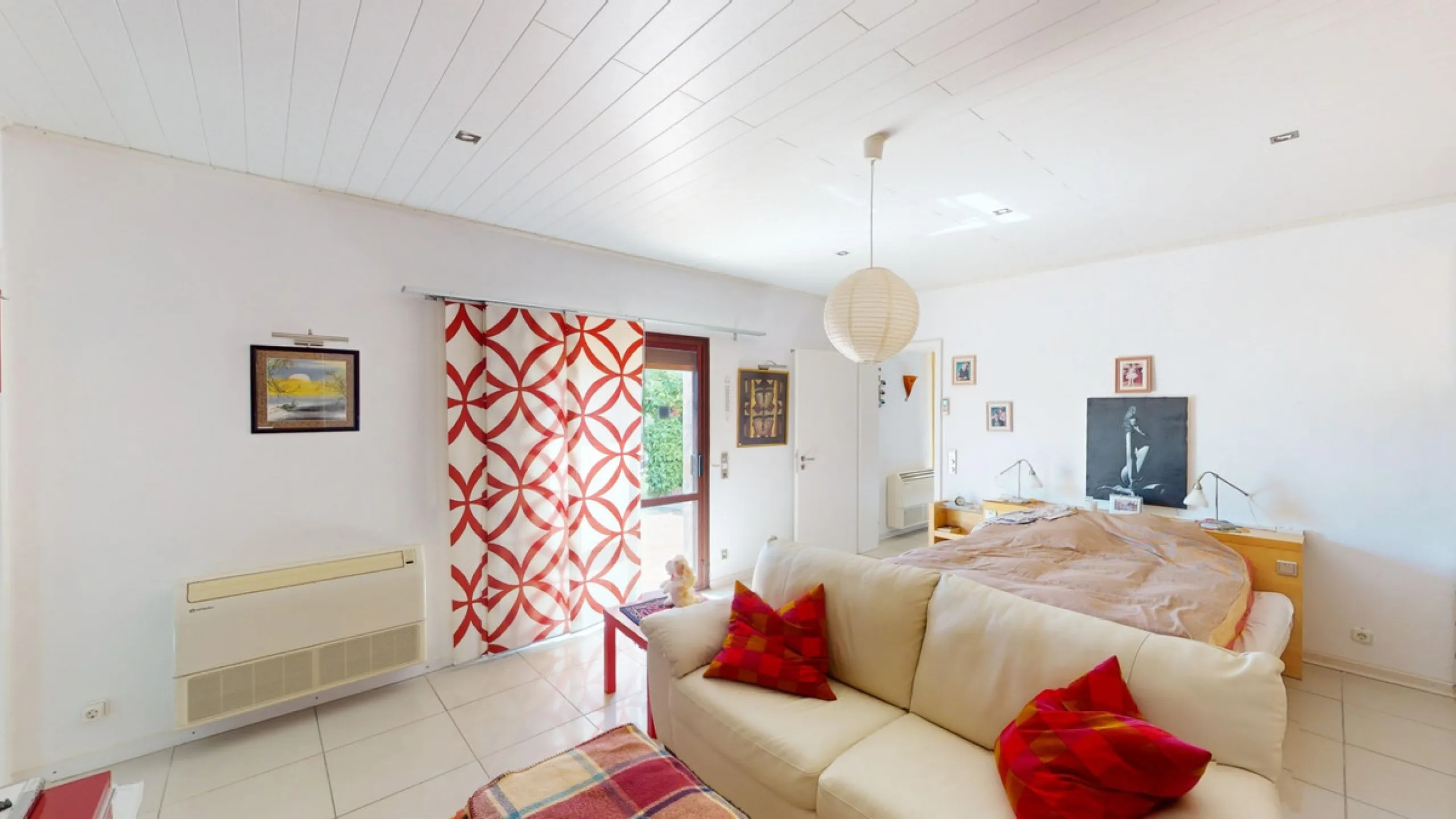 Stunning Villa Below Frigiliana for Sale. This impressive villa, nestled below Frigiliana, offers two separate living units across two floors, each with its own driveway and privacy. The upper unit spans 150 m2 and features a spacious open-plan living and