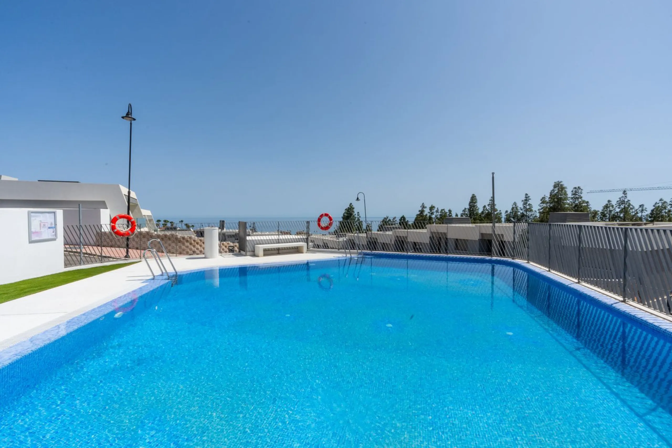 Brand new stunning 3 bedroom house in Eden Resort & Club, phase II, with panoramic sea views from every room and within walking distance of the beach. This luxury property is distributed over 3 levels featuring 3 spacious bedrooms with spectacular sea and