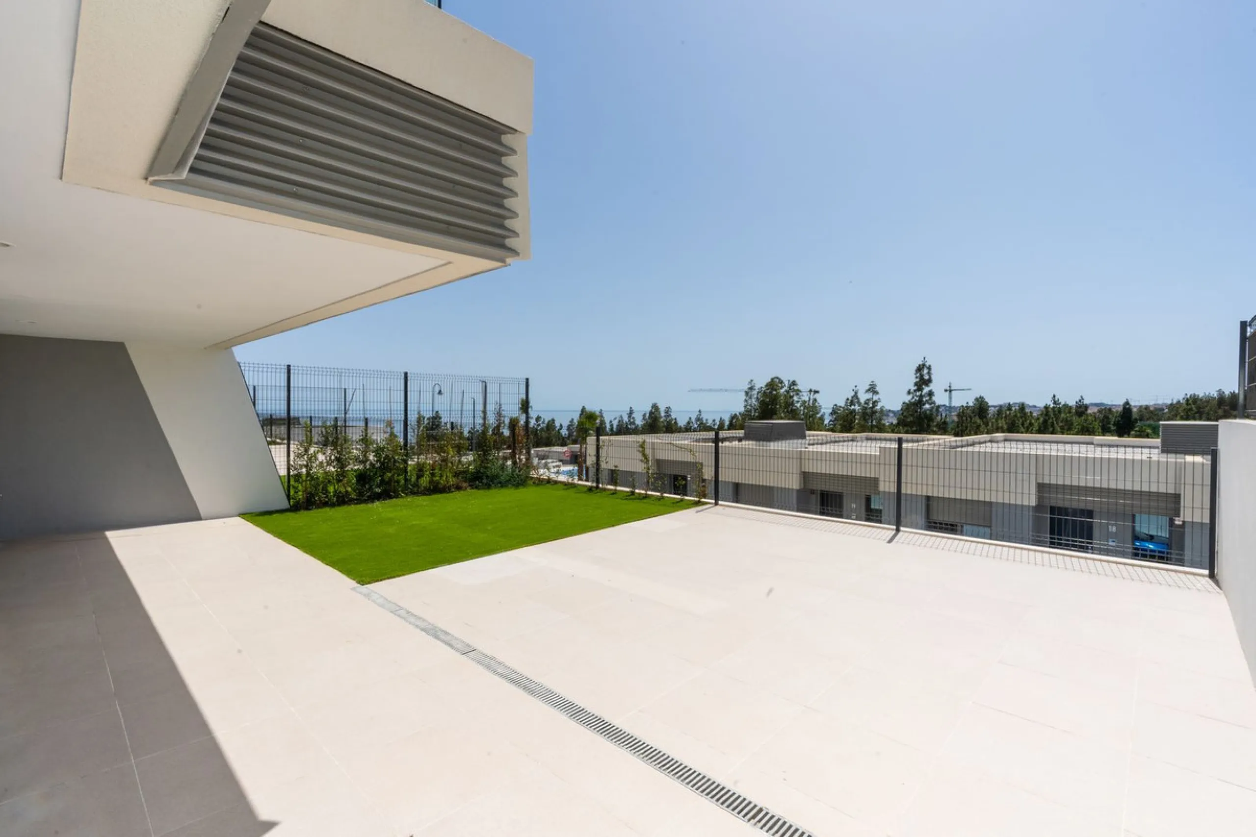 Brand new stunning 3 bedroom house in Eden Resort & Club, phase II, with panoramic sea views from every room and within walking distance of the beach. This luxury property is distributed over 3 levels featuring 3 spacious bedrooms with spectacular sea and