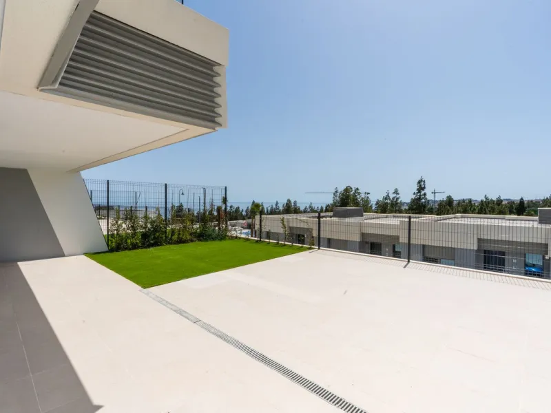 Brand new stunning 3 bedroom house in Eden Resort & Club, phase II, with panoramic sea views from every room and within walking distance of the beach. This luxury property is distributed over 3 levels featuring 3 spacious bedrooms with spectacular sea and