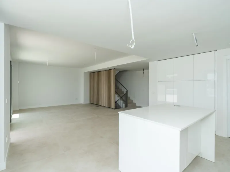 Brand new stunning 3 bedroom house in Eden Resort & Club, phase II, with panoramic sea views from every room and within walking distance of the beach. This luxury property is distributed over 3 levels featuring 3 spacious bedrooms with spectacular sea and