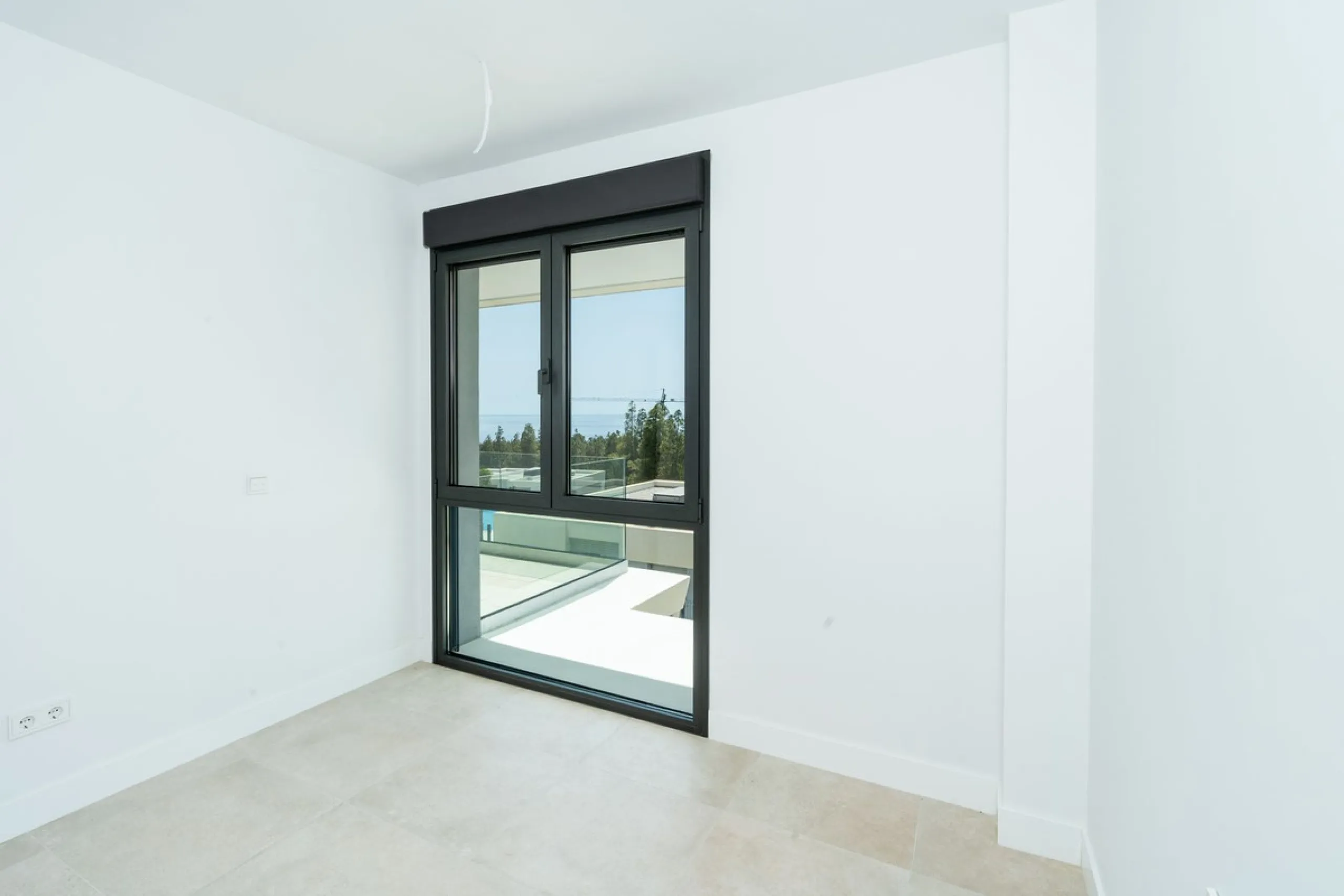 Brand new stunning 3 bedroom house in Eden Resort & Club, phase II, with panoramic sea views from every room and within walking distance of the beach. This luxury property is distributed over 3 levels featuring 3 spacious bedrooms with spectacular sea and