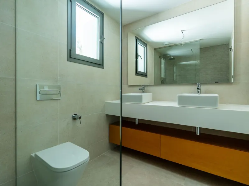Brand new stunning 3 bedroom house in Eden Resort & Club, phase II, with panoramic sea views from every room and within walking distance of the beach. This luxury property is distributed over 3 levels featuring 3 spacious bedrooms with spectacular sea and
