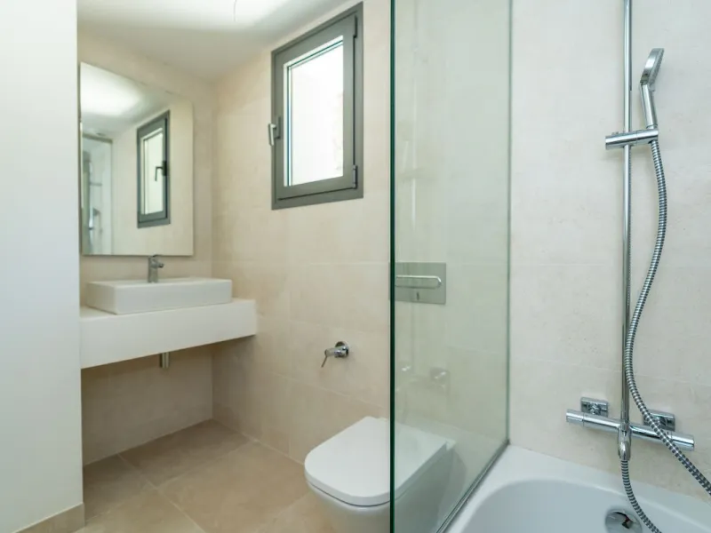 Brand new stunning 3 bedroom house in Eden Resort & Club, phase II, with panoramic sea views from every room and within walking distance of the beach. This luxury property is distributed over 3 levels featuring 3 spacious bedrooms with spectacular sea and