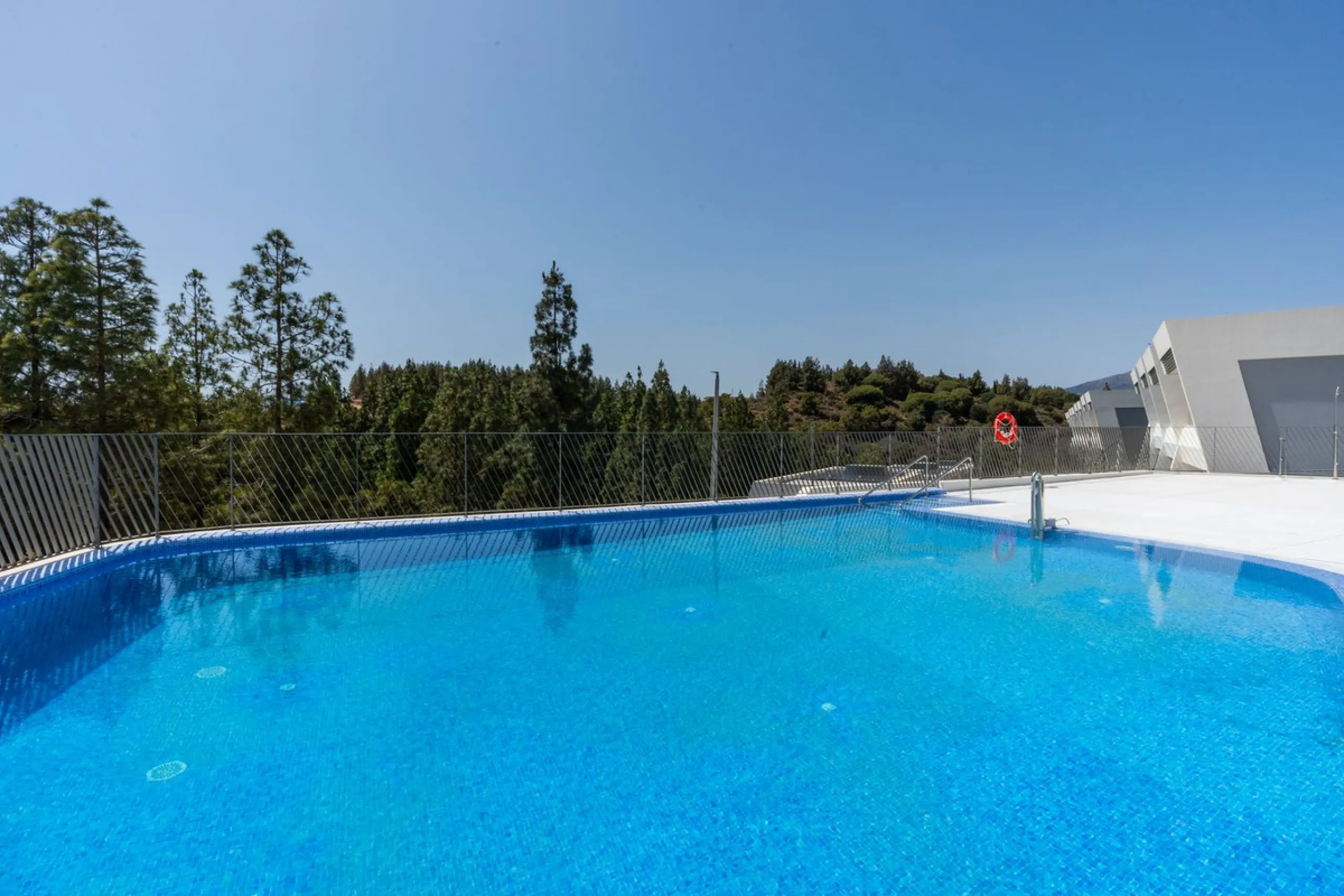 Brand new stunning 3 bedroom house in Eden Resort & Club, phase II, with panoramic sea views from every room and within walking distance of the beach. This luxury property is distributed over 3 levels featuring 3 spacious bedrooms with spectacular sea and