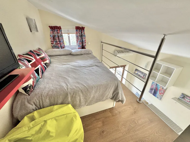 Beautiful HOME & Successful BUSINESS for sale in Mijas, Costa del Sol. 3-4 bed Finca + 1 bed Static Home + 550 m2 Storage Warehouses + 23 Kennels + 15 pen Cattery & Storage area for 50+ vehicles, on a large 5839 m2 plot.