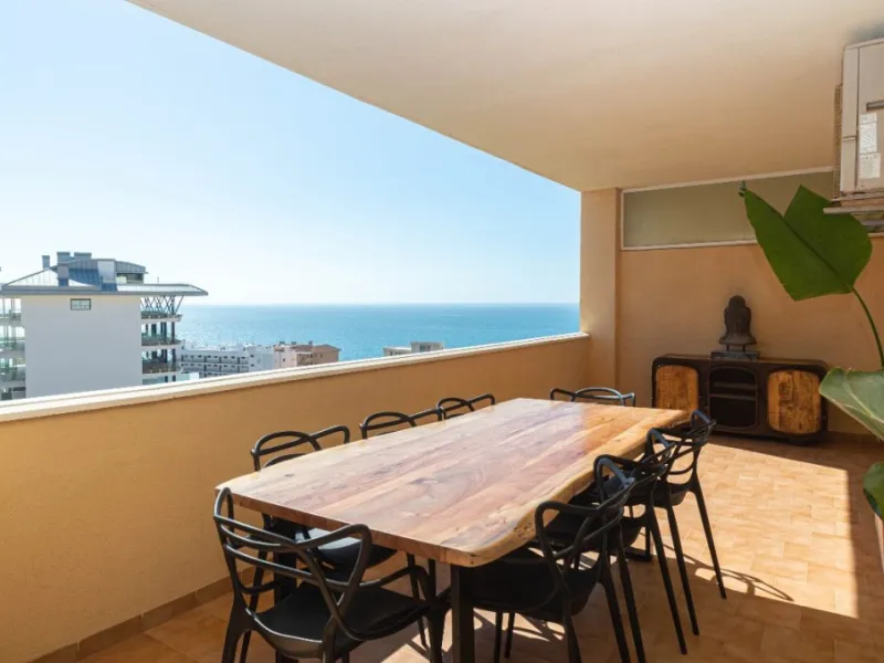 Unique on the market with Tourist License!
