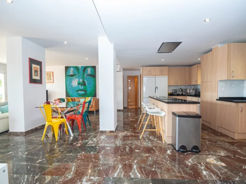 Unique on the market with Tourist License!