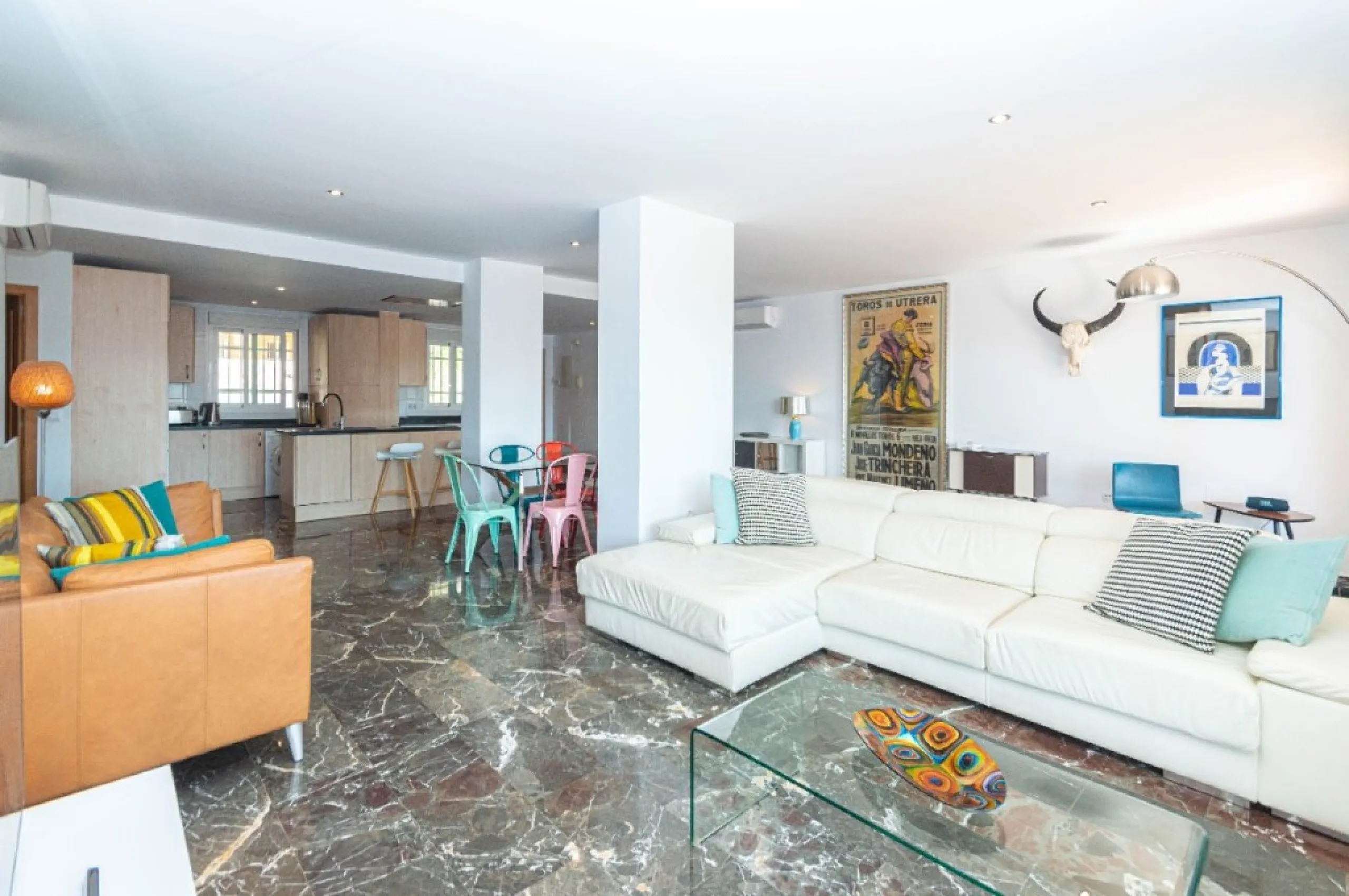 Unique on the market with Tourist License!