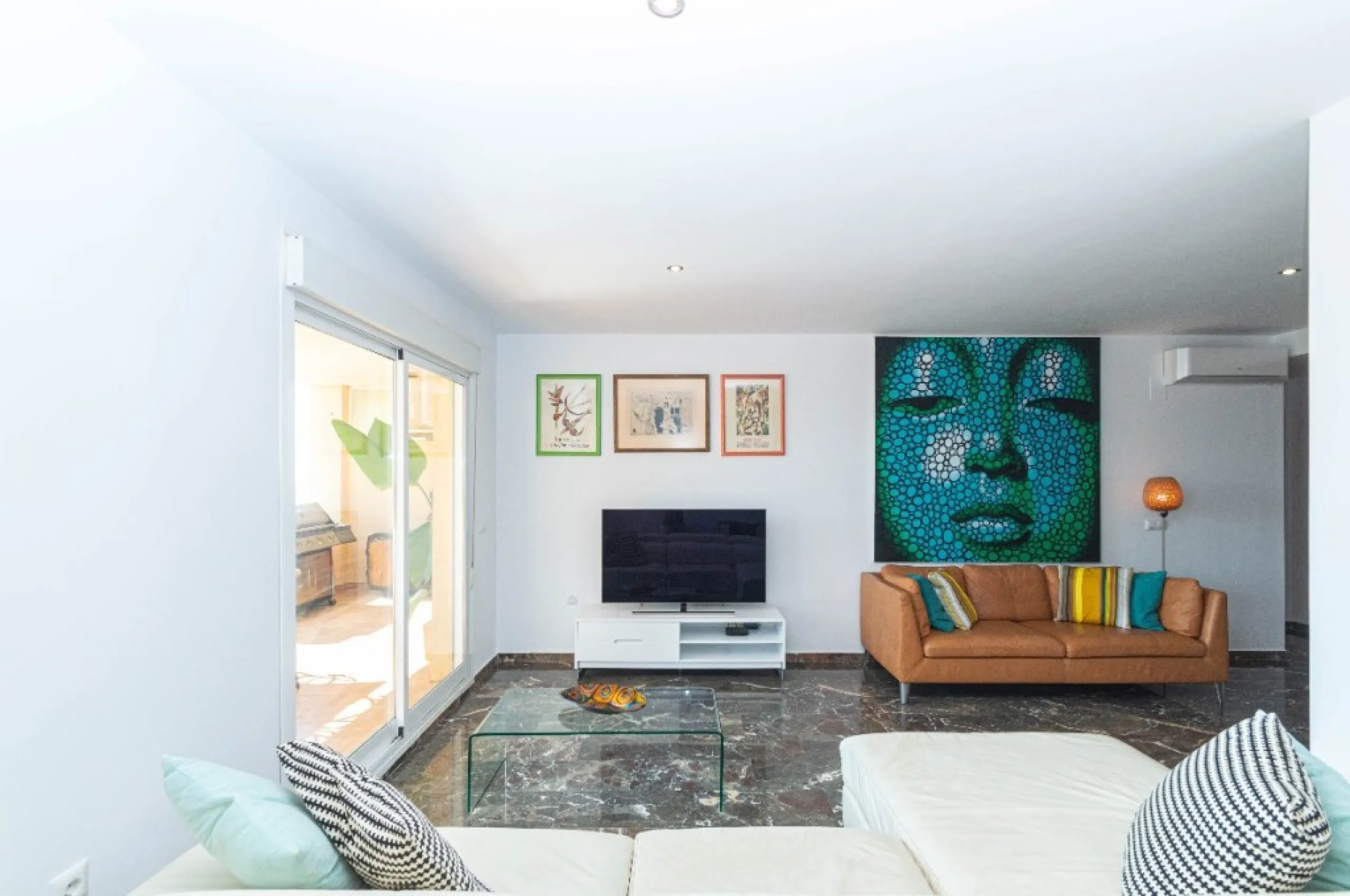 Unique on the market with Tourist License!