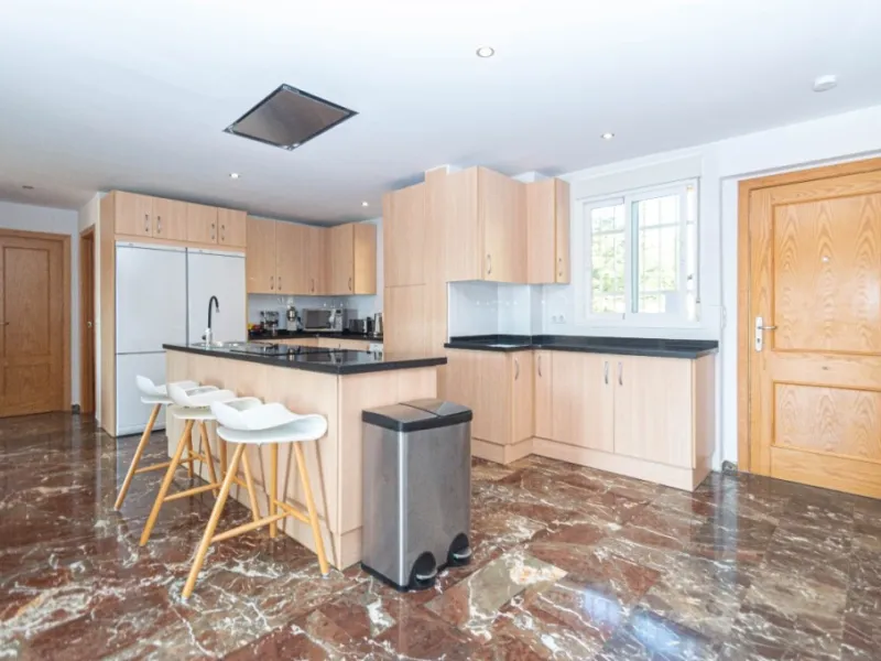 Unique on the market with Tourist License!