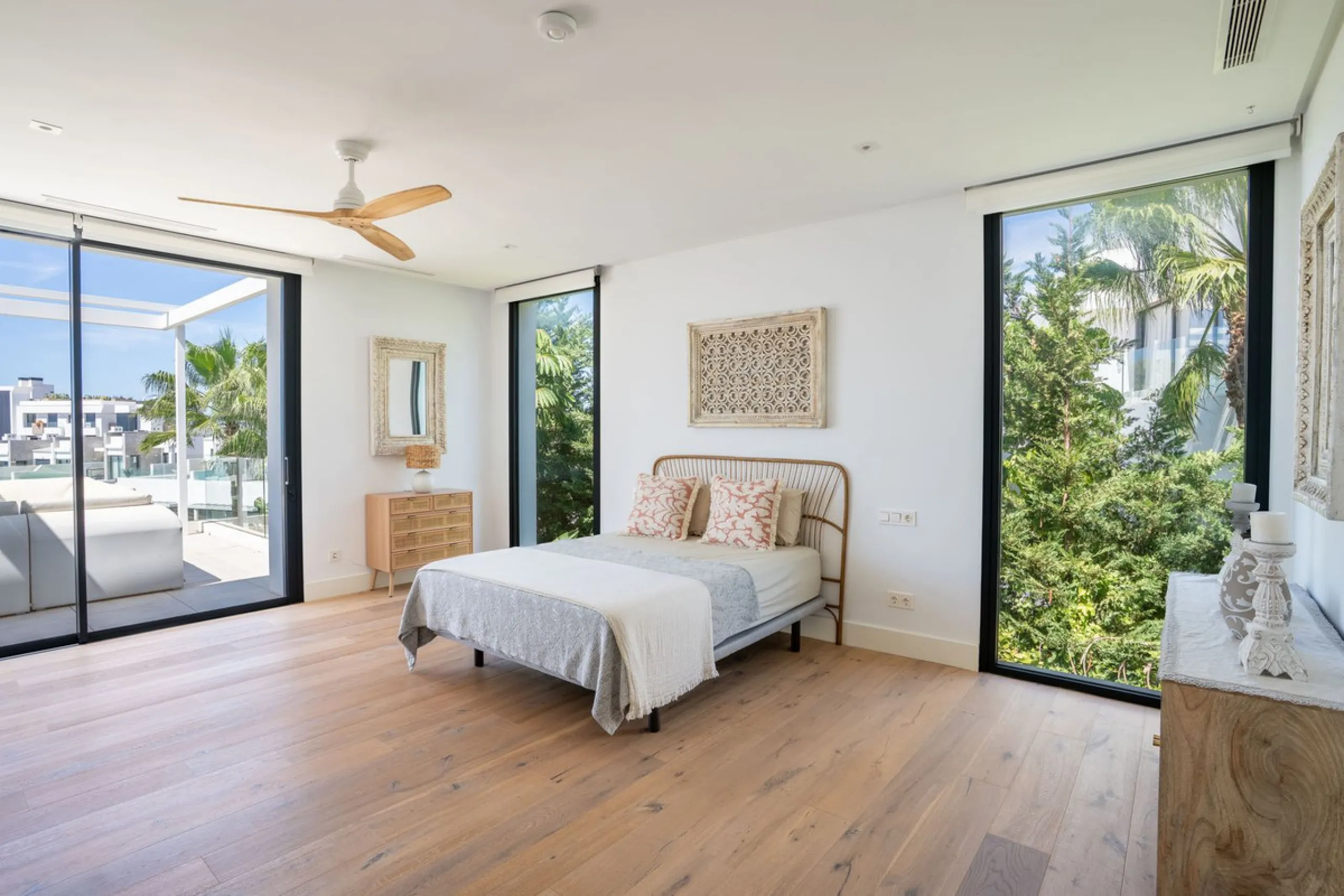 This exceptional luxury villa is situated in the prestigious area of Cabopino, Marbella East, offering a prime front line golf location with captivating views of both the sea and lush fairways. Designed to the highest standards, the property spans a gener