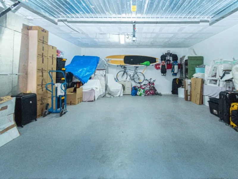 Unique on the market with Tourist License!